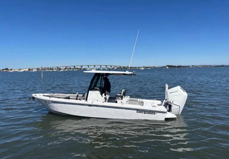  Yacht Photos Pics 2026 EVERGLADES 253 CC - Image 3