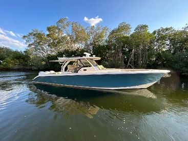 2017 42' Pursuit-S 408 North Palm Beach, FL, US
