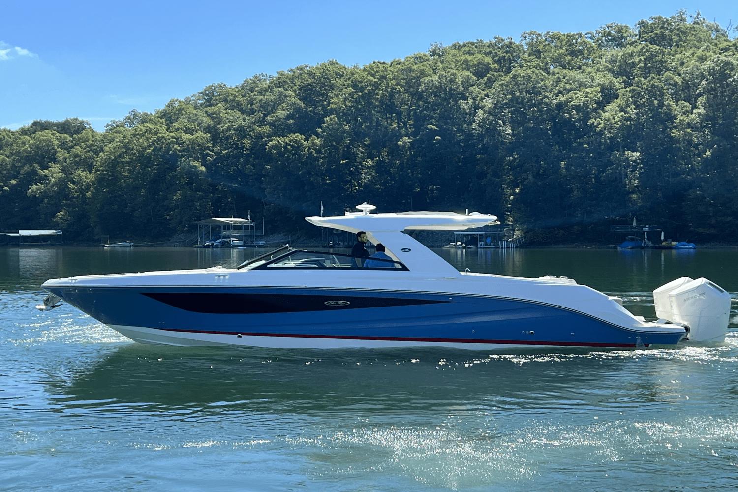 Sea Ray SLX 400 - Power & Motoryacht