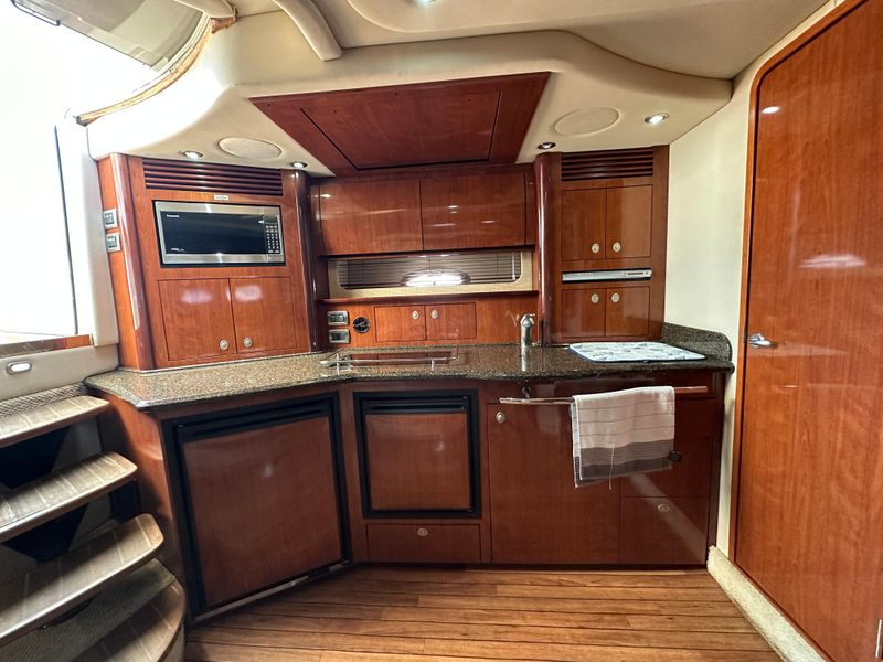 2004 Sea Ray 390 Sundancer