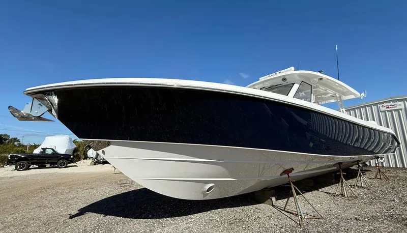  Yacht Photos Pics 2025 Everglades 455 Cc - Image 1