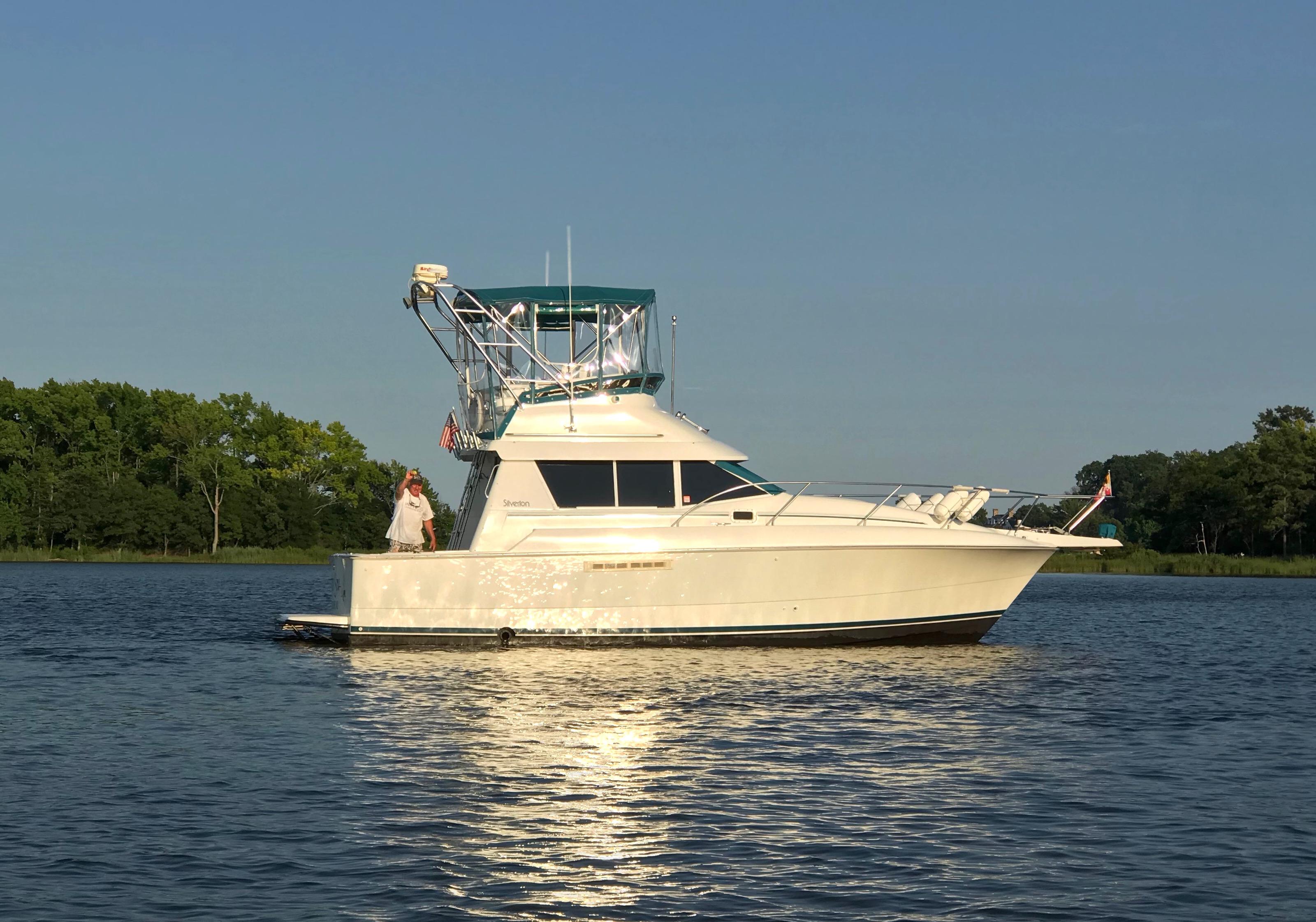 1994 Silverton 31 Convertible Motoryachter til salgs YachtWorld