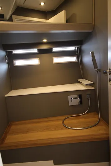 11 11 Yacht Photos Pics OKEAN 55S bathroom