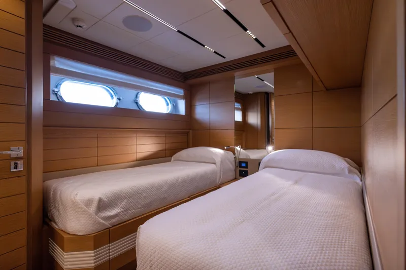 Filippetti F100 Yacht Photos Pics 