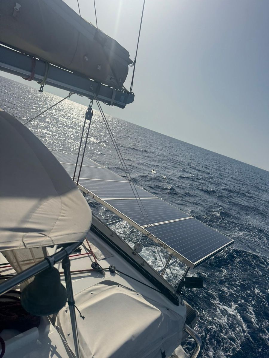 2010 Lagoon 44 