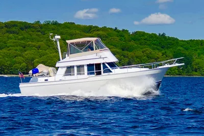Mainship 430 Trawler