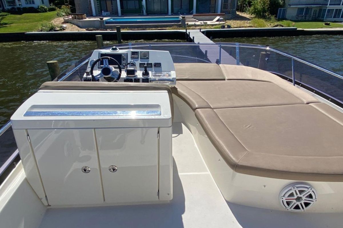 2012 Prestige 50 