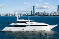 2022 Monte Fino 122 Tri-deck