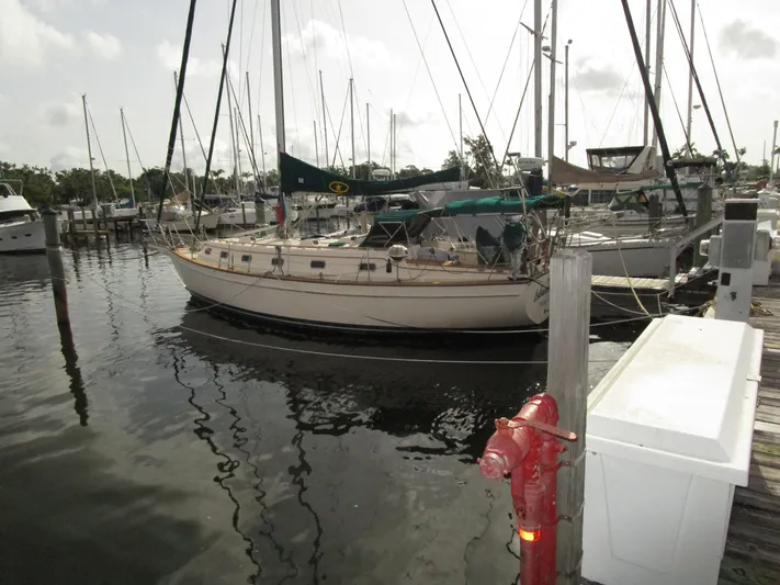 Island Gypsy Yacht Photos Pics 