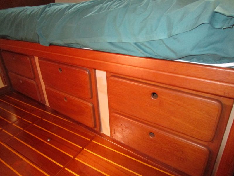 1996 Island Packet 40
