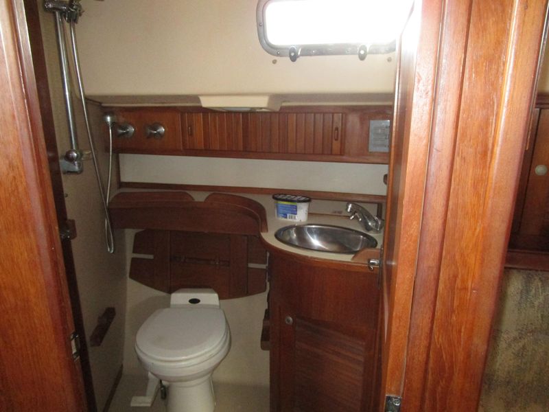 1996 Island Packet 40