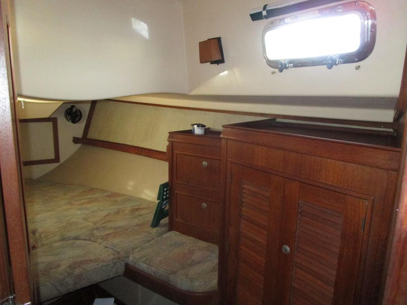 1996 Island Packet 40