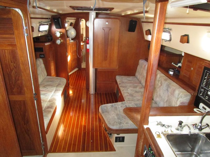 1996 Island Packet 40
