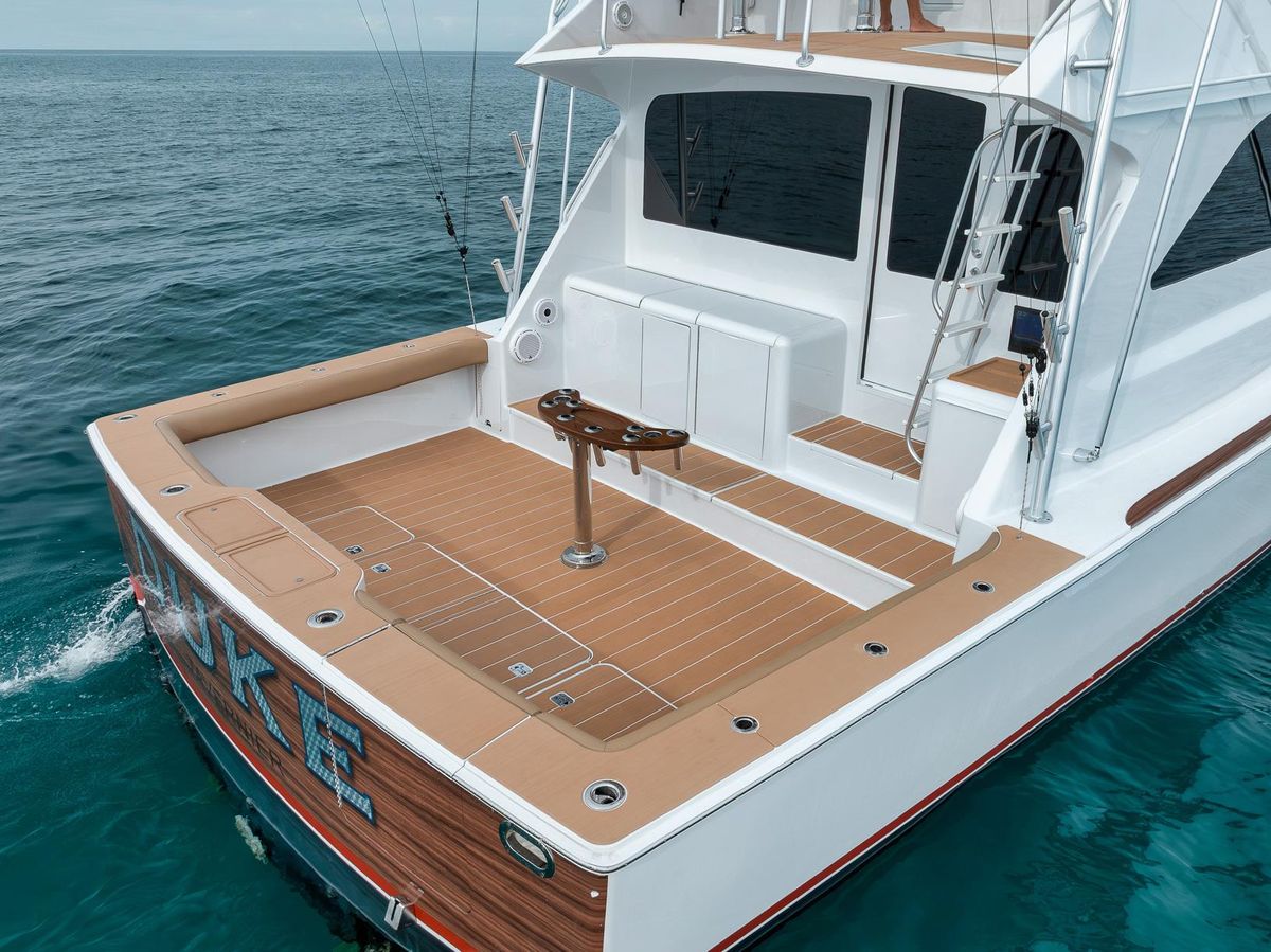 2001 Viking 65 