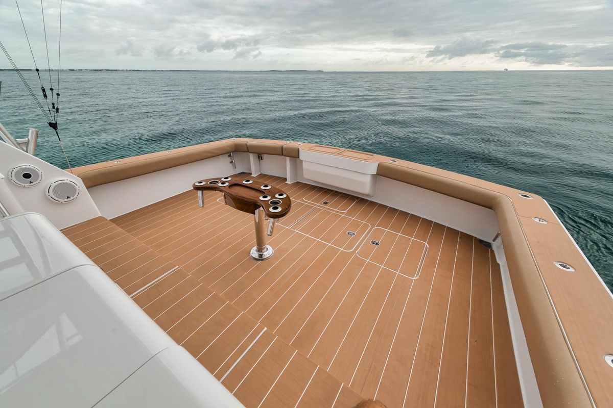 2001 Viking 65 