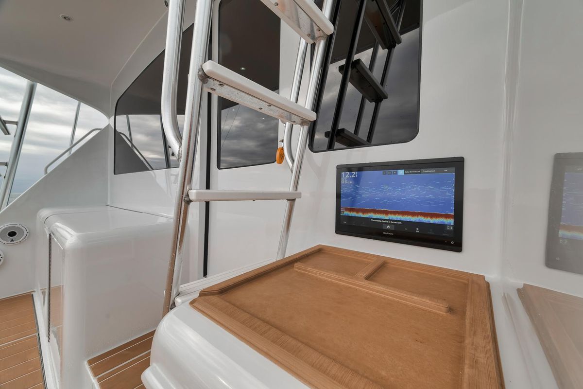 2001 Viking 65 