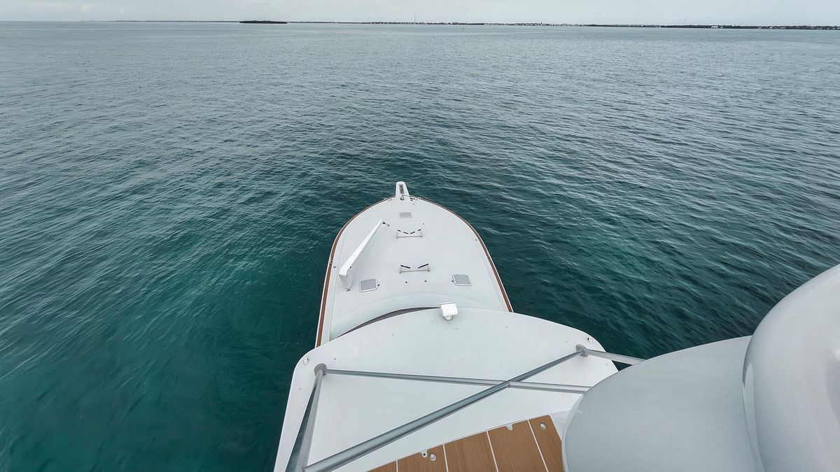 2001 Viking 65 