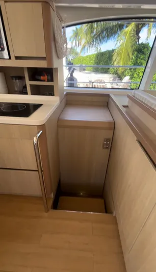 2023 Engines Yacht Photos Pics 