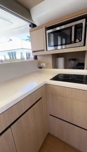 2023 Engines Yacht Photos Pics 