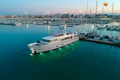 Van der Valk Explorer 37M