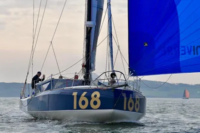 Class 40 Cape Racing Scow