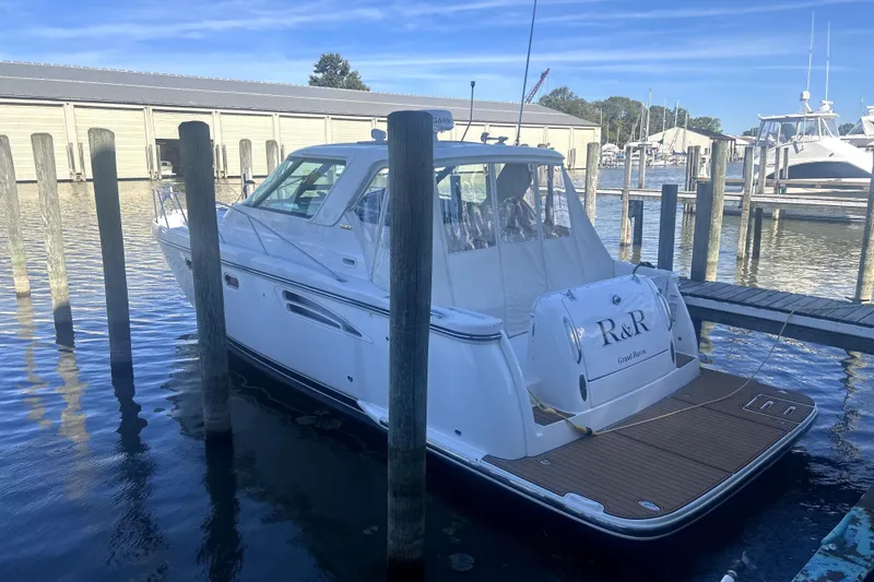  Yacht Photos Pics 2005 Tiara Yachts 3600 Sovran docked at a marina, rear view.