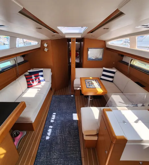 Euphoria 3 Yacht Photos Pics 