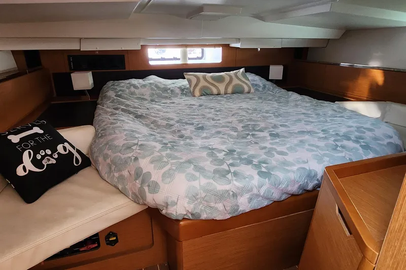 Euphoria 3 Yacht Photos Pics 