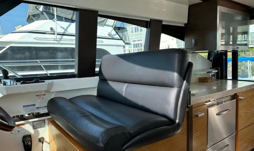 2015 Tiara Yachts 44 