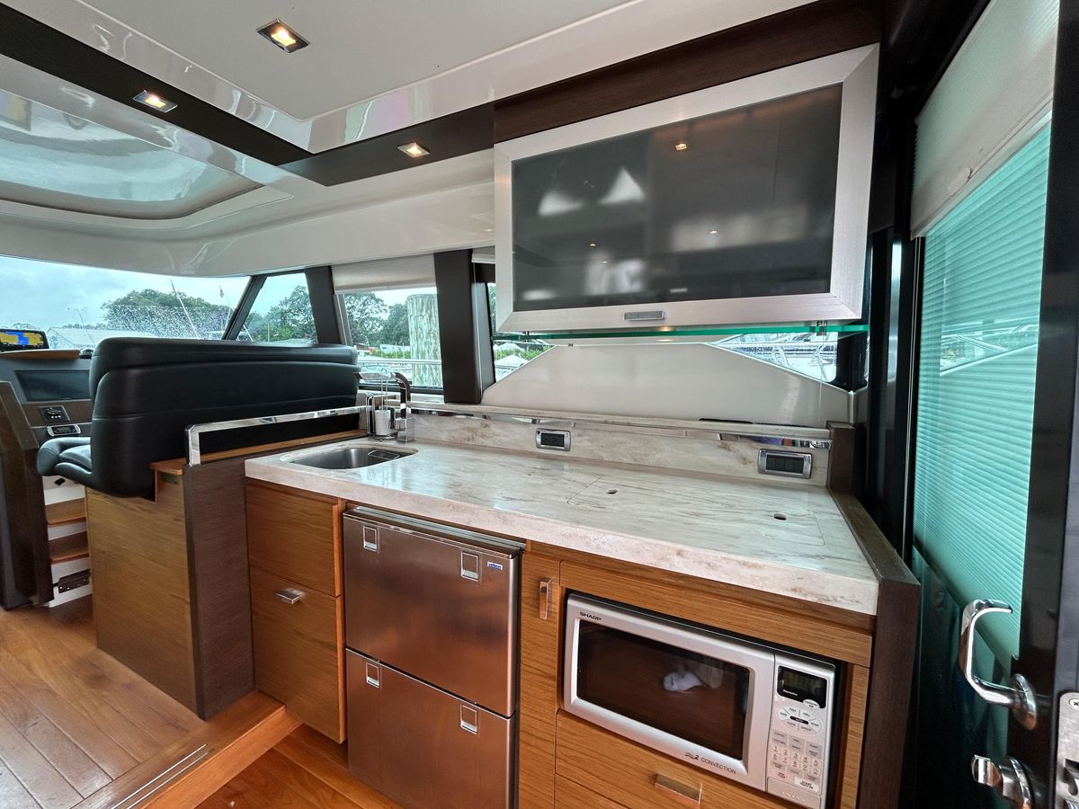 2015 Tiara Yachts 44 