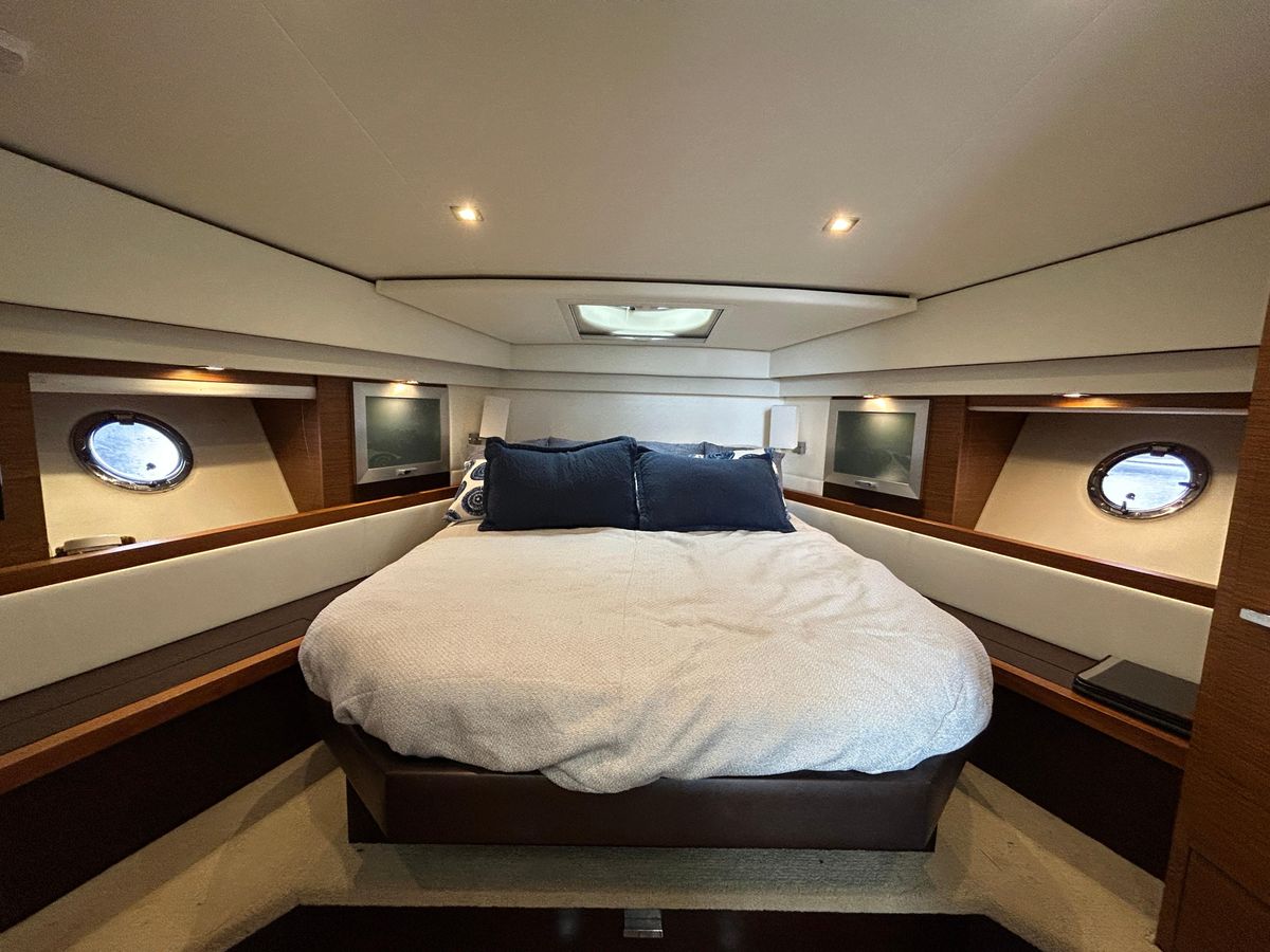 2015 Tiara Yachts 44 