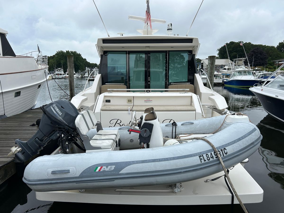 2015 Tiara Yachts 44 