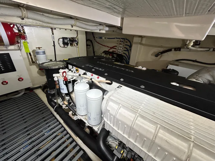  Yacht Photos Pics Engine room of 2015 Tiara Yachts C44 Coupe, featuring Volvo Penta IPS 600.