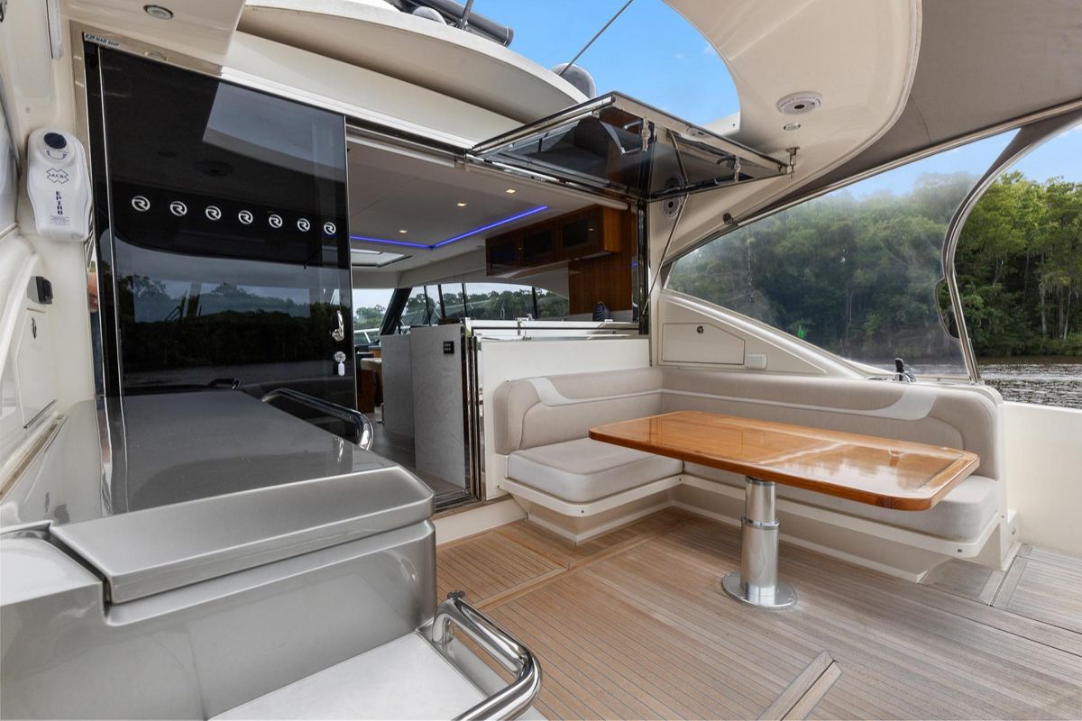2021 Riviera 54 