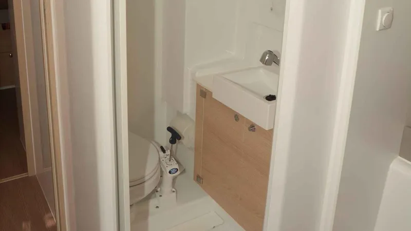  Yacht Photos Pics Compact bathroom in a 2019 Bali 4.1 yacht.
