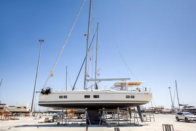 Hanse 548