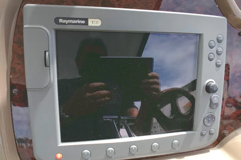 Perseides Yacht Photos Pics Raymarine C120 display on 2005 Regal Commodore 3860 boat dashboard.