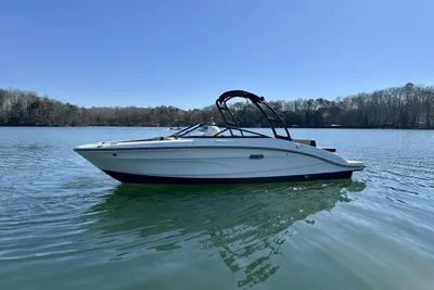 Sea Ray SPX 210