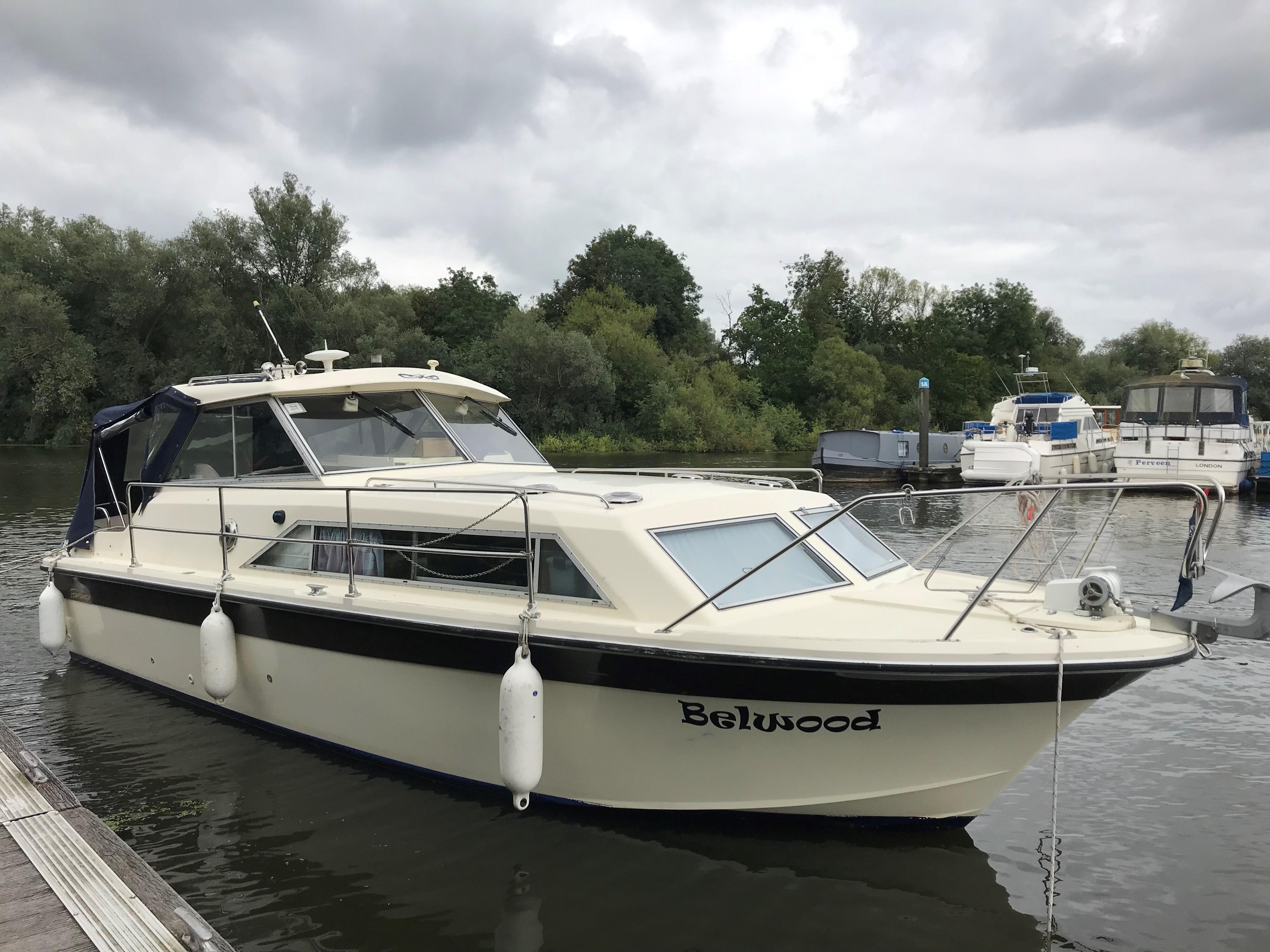 Fairline Mirage 29 9m 1983 Surrey Boats and Outboards