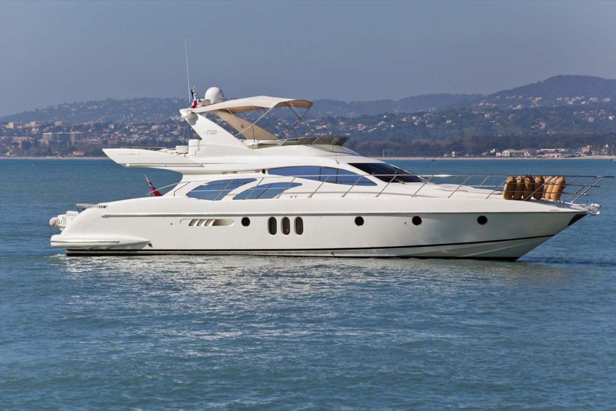 2006 Azimut 65 