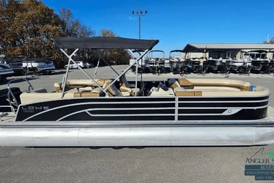 Lowe SS270 EXT Walk Thru