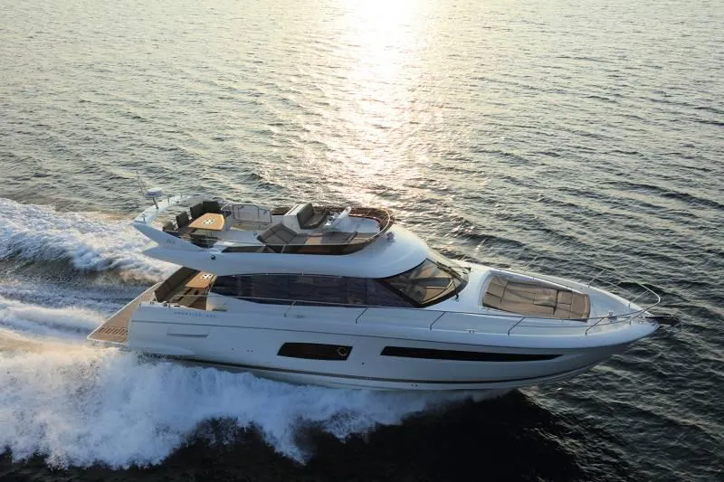 Twelve Yacht Photos Pics 