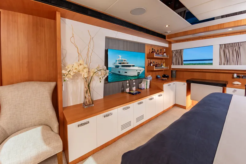 Fitfo Yacht Photos Pics 