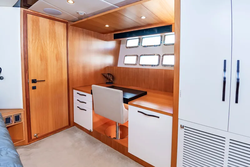 Fitfo Yacht Photos Pics 