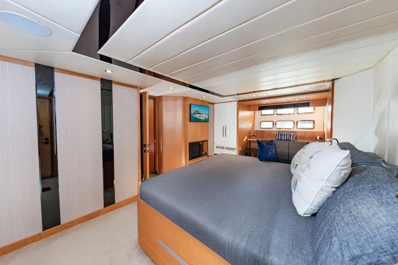 Fitfo Yacht Photos Pics 