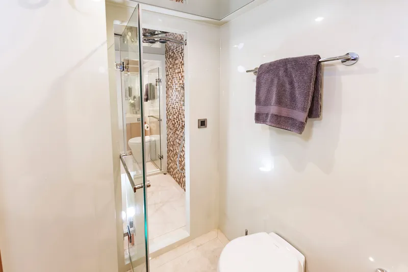 Fitfo Yacht Photos Pics 