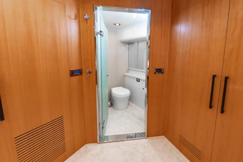 Fitfo Yacht Photos Pics 