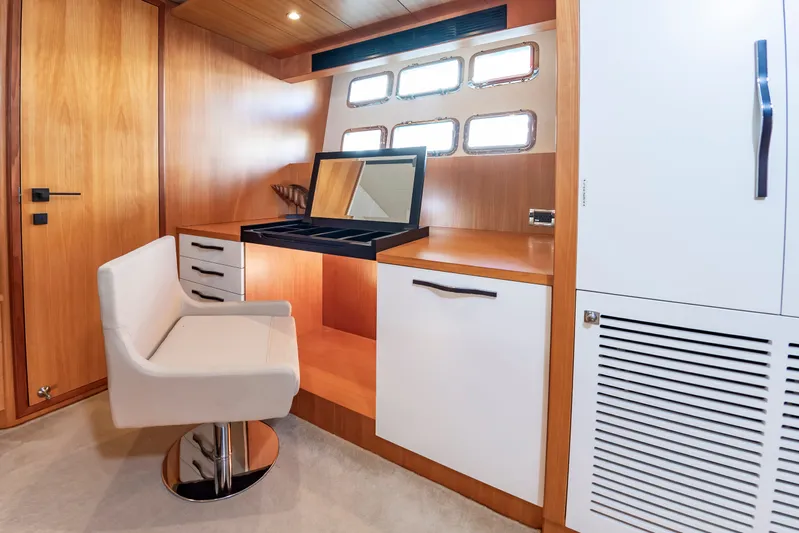 Fitfo Yacht Photos Pics 