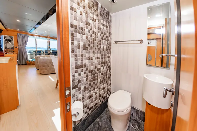 Fitfo Yacht Photos Pics 