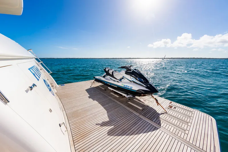 Fitfo Yacht Photos Pics 